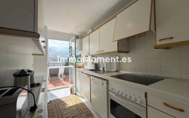 Wiederverkauf - Wohnung - Estepona  - Estepona Centro