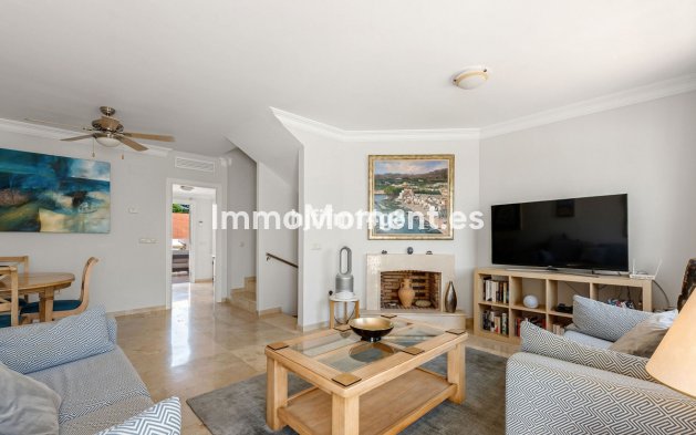 Resale - Townhouse - Marbella - Nueva Andalucía