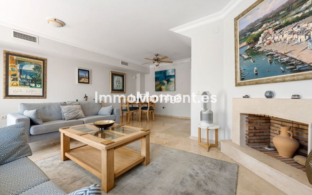 Resale - Townhouse - Marbella - Nueva Andalucía
