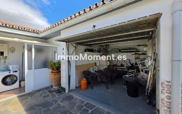 Wiederverkauf - Freistehende Villa - Estepona  - Estepona Centro