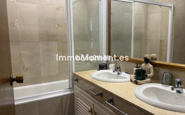 Wiederverkauf - Wohnung - Marbella - Nueva Andalucía