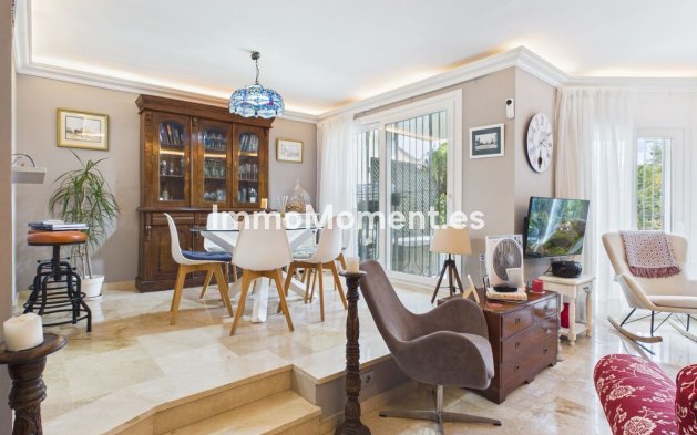 Wiederverkauf - Reihenhaus - Estepona  - Selwo