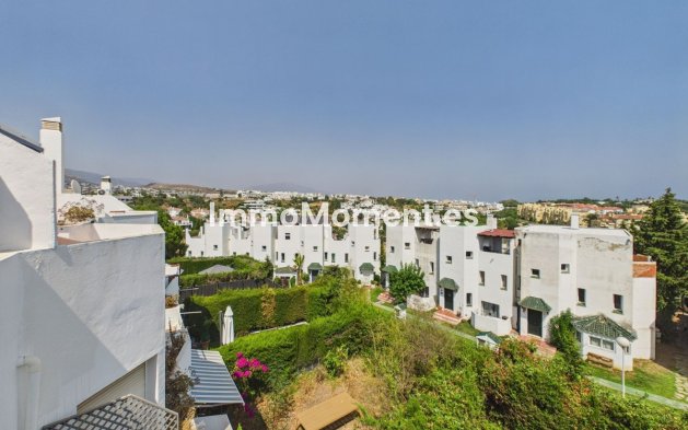 Wiederverkauf - Reihenhaus - Estepona  - Selwo