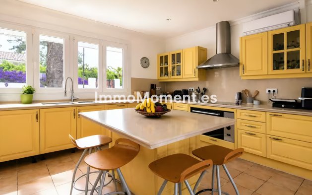 Resale - Detached villa - Sotogrande - Sotogrande Costa