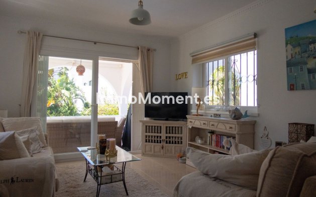 Wiederverkauf - Freistehende Villa - Estepona  - Estepona Centro