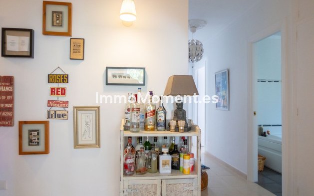 Wiederverkauf - Freistehende Villa - Estepona  - Estepona Centro