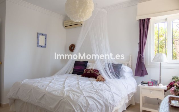 Wiederverkauf - Freistehende Villa - Estepona  - Estepona Centro