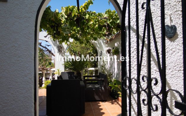 Wiederverkauf - Freistehende Villa - Estepona  - Estepona Centro