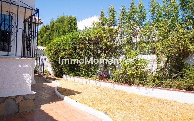 Wiederverkauf - Freistehende Villa - Estepona  - Estepona Centro
