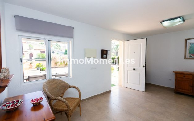 Reventa - Villa independiente - Orihuela Costa