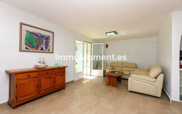 Reventa - Villa independiente - Orihuela Costa