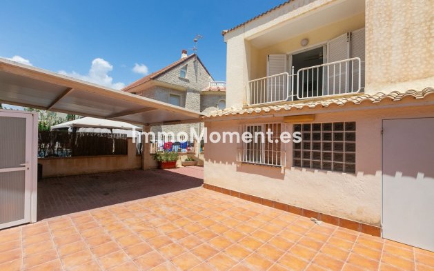 Reventa - Villa independiente - Orihuela Costa