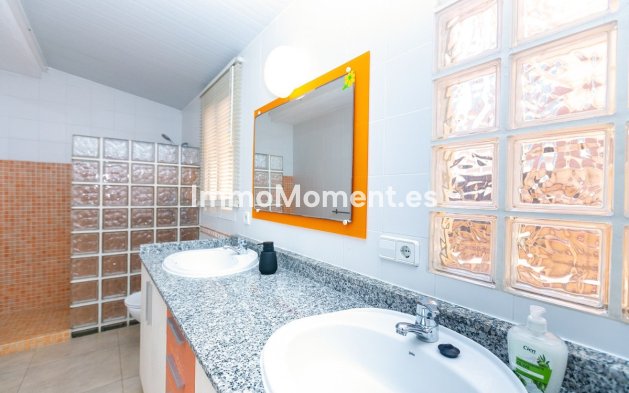 Reventa - Villa independiente - Orihuela Costa