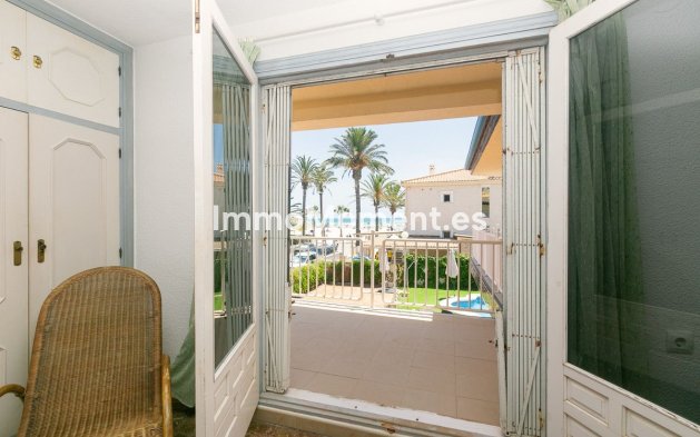 Reventa - Villa independiente - Orihuela Costa