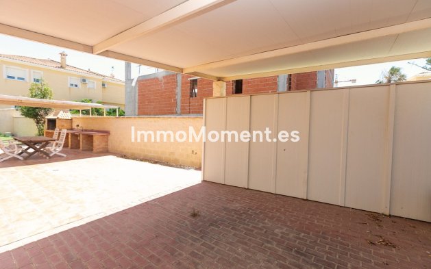 Reventa - Villa independiente - Orihuela Costa