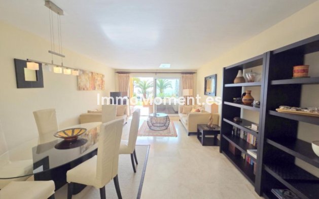 Resale - Apartment - Manilva - La Duquesa