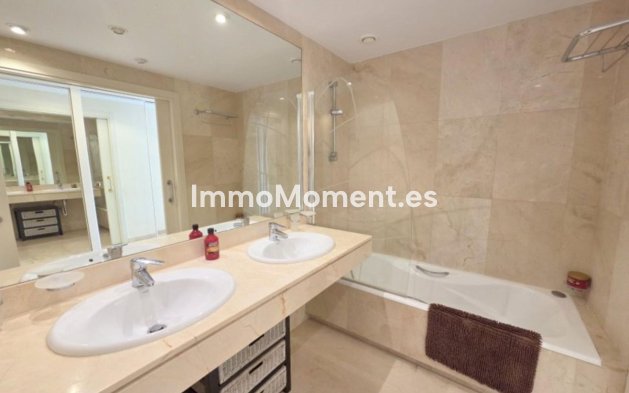 Resale - Apartment - Manilva - La Duquesa