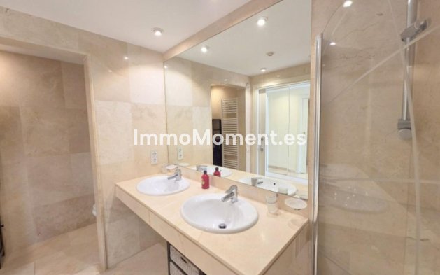 Resale - Apartment - Manilva - La Duquesa