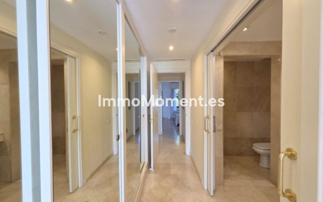 Resale - Apartment - Manilva - La Duquesa