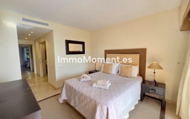 Resale - Apartment - Manilva - La Duquesa