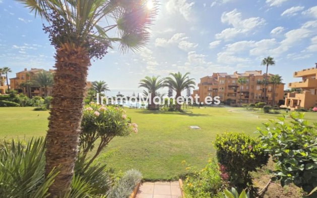 Resale - Apartment - Manilva - La Duquesa