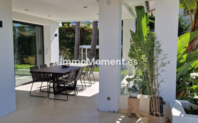 Reventa - Villa independiente - Marbella - Nueva Andalucía