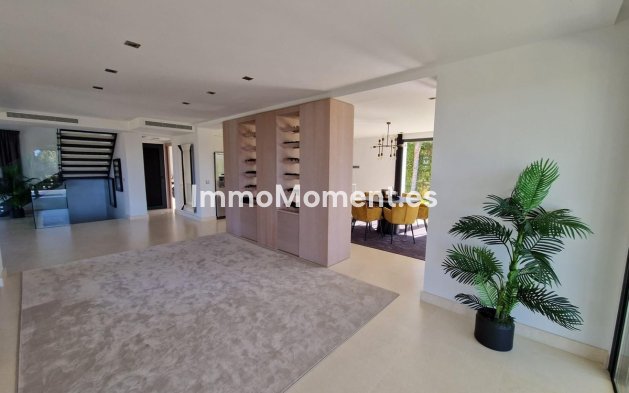 Reventa - Villa independiente - Marbella - Nueva Andalucía