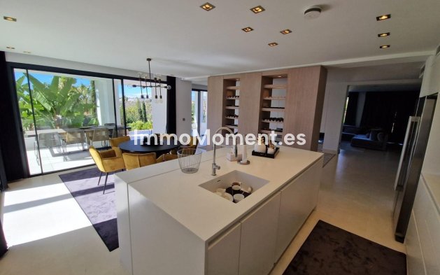 Reventa - Villa independiente - Marbella - Nueva Andalucía