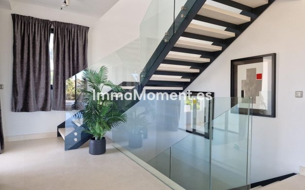 Reventa - Villa independiente - Marbella - Nueva Andalucía