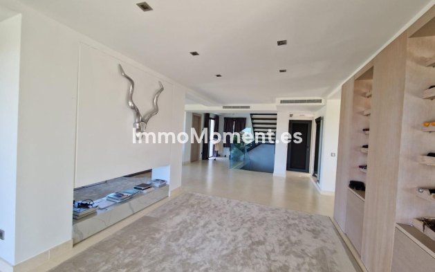 Reventa - Villa independiente - Marbella - Nueva Andalucía