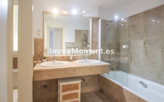 Wiederverkauf - Wohnung - Marbella - Nueva Andalucía