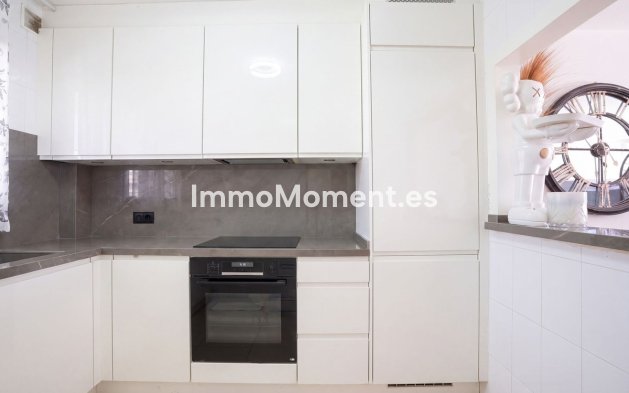 Resale - Apartment - Mijas Costa - Calahonda