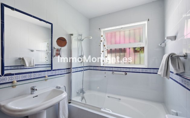 Wiederverkauf - Freistehende Villa - Benalmadena - Benalmadena Centro