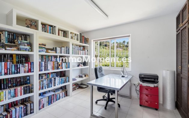 Wiederverkauf - Freistehende Villa - Benalmadena - Benalmadena Centro