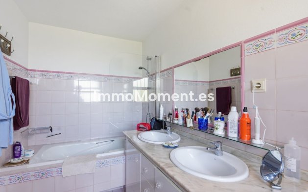 Wiederverkauf - Freistehende Villa - Benalmadena - Benalmadena Centro