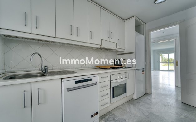 Wiederverkauf - Wohnung - Marbella - Guadalmina Baja