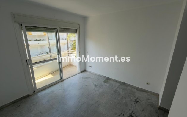 Wiederverkauf - Wohnung - Marbella - Guadalmina Baja