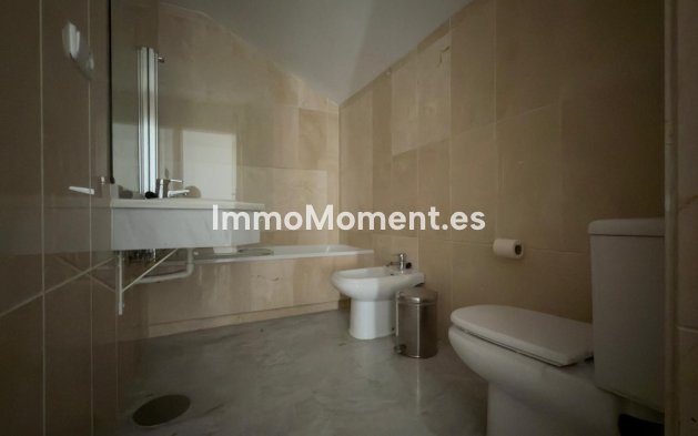 Wiederverkauf - Wohnung - Marbella - Guadalmina Baja