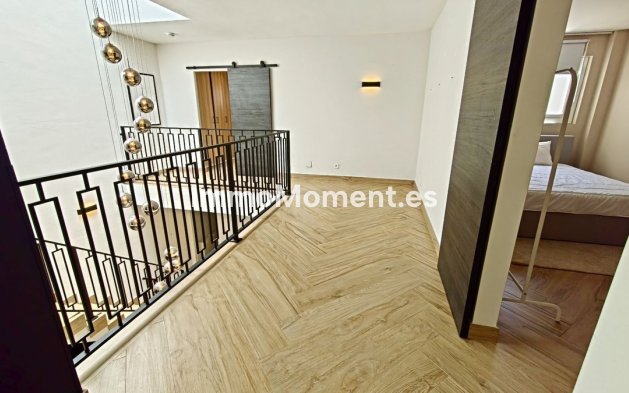 Wiederverkauf - Reihenhaus - Estepona  - Atalaya