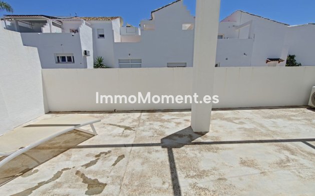 Wiederverkauf - Reihenhaus - Estepona  - Atalaya