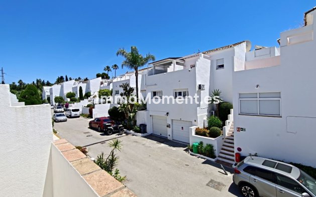 Wiederverkauf - Reihenhaus - Estepona  - Atalaya
