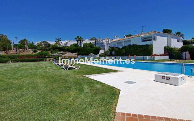 Wiederverkauf - Reihenhaus - Estepona  - Atalaya