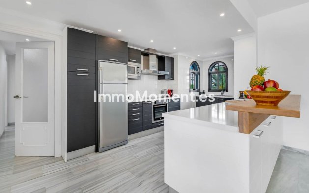 Revente - Appartement - Marbella - Nueva Andalucía