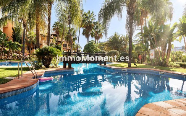 Revente - Appartement - Estepona  - Estepona Centro