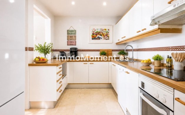 Resale - Apartment - Benahavís - Los Arqueros