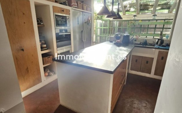 Wiederverkauf - Freistehende Villa - Marbella - Marbella Centro