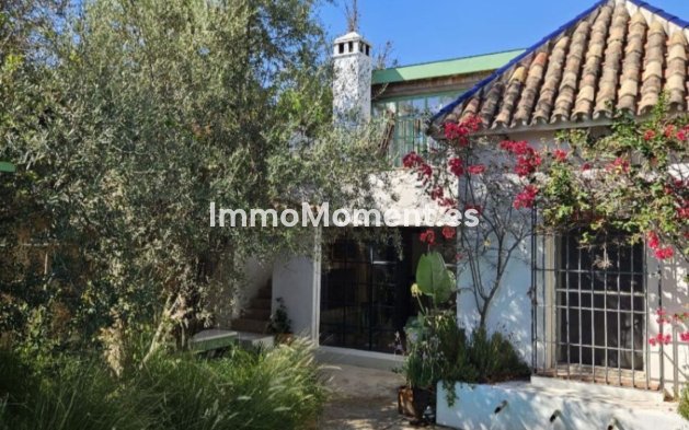 Wiederverkauf - Freistehende Villa - Marbella - Marbella Centro