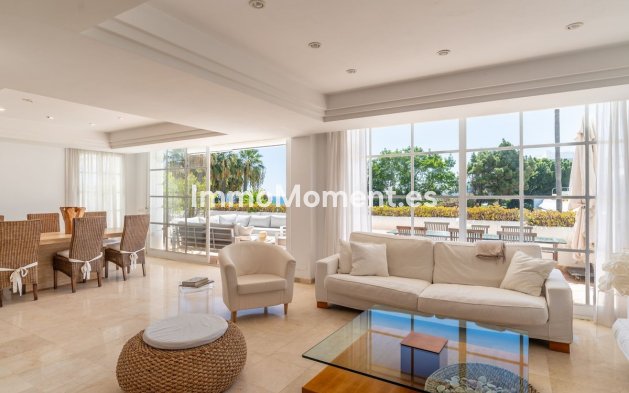 Resale - Apartment - Estepona - Estepona Centro