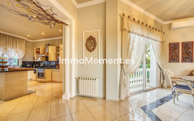 Resale - Detached villa - Marbella - Hacienda Las Chapas
