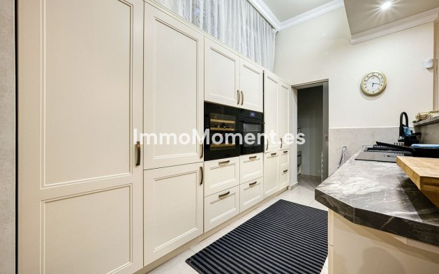 Resale - Detached villa - Marbella - Hacienda Las Chapas